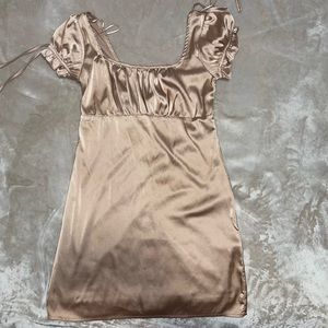 Fashionnova Sz S Gold satin mini dress